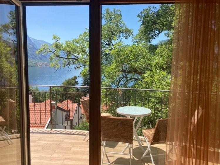 Apartments Villa Eden Котор Экстерьер фото