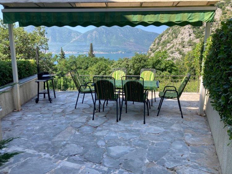 Apartments Villa Eden Котор Экстерьер фото
